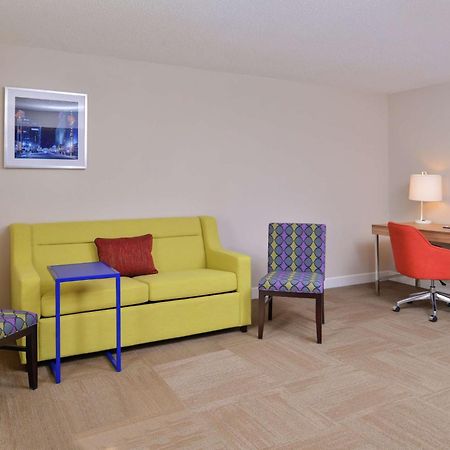 Hampton Inn Greensboro East / Mcleansville Extérieur photo