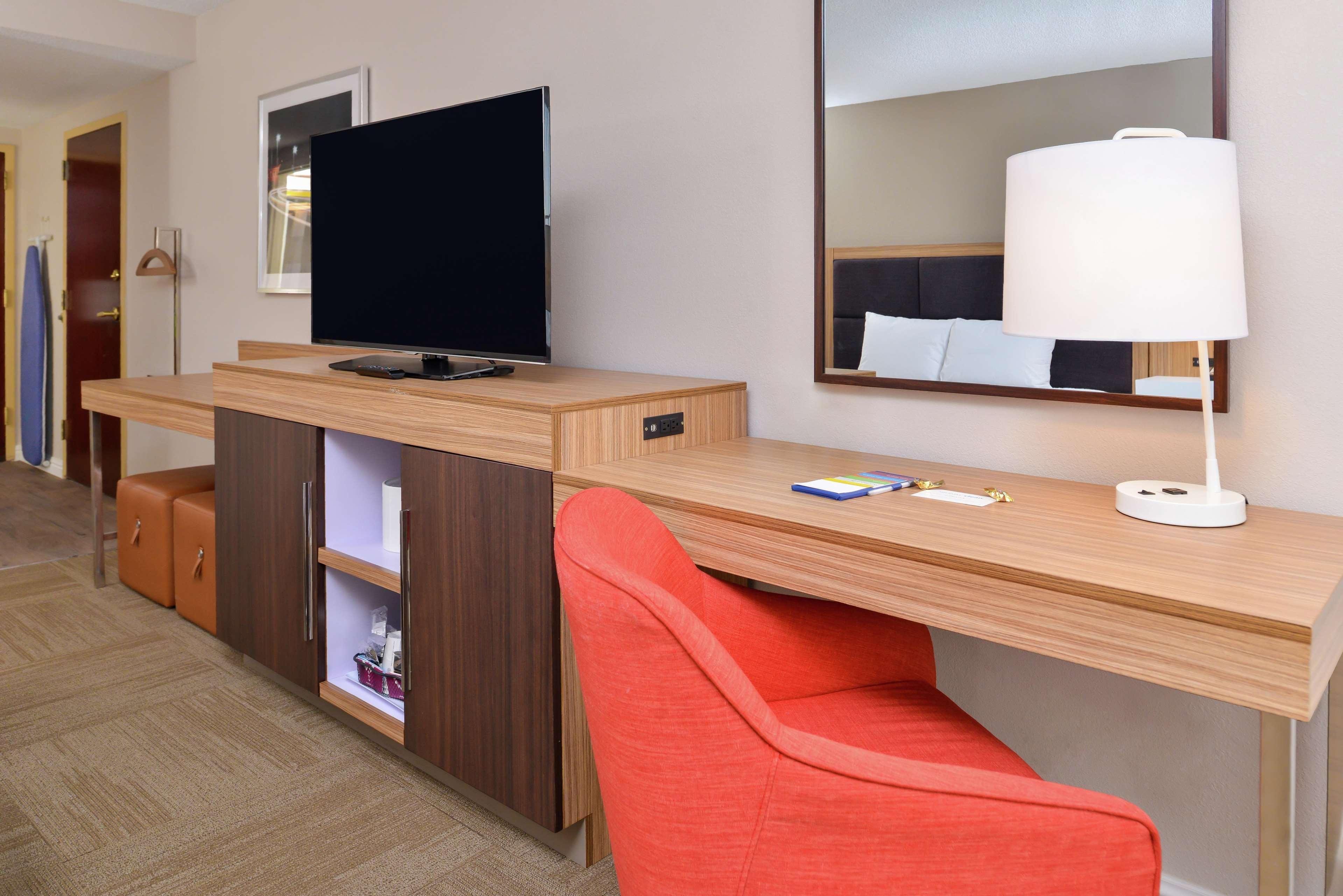 Hampton Inn Greensboro East / Mcleansville Extérieur photo