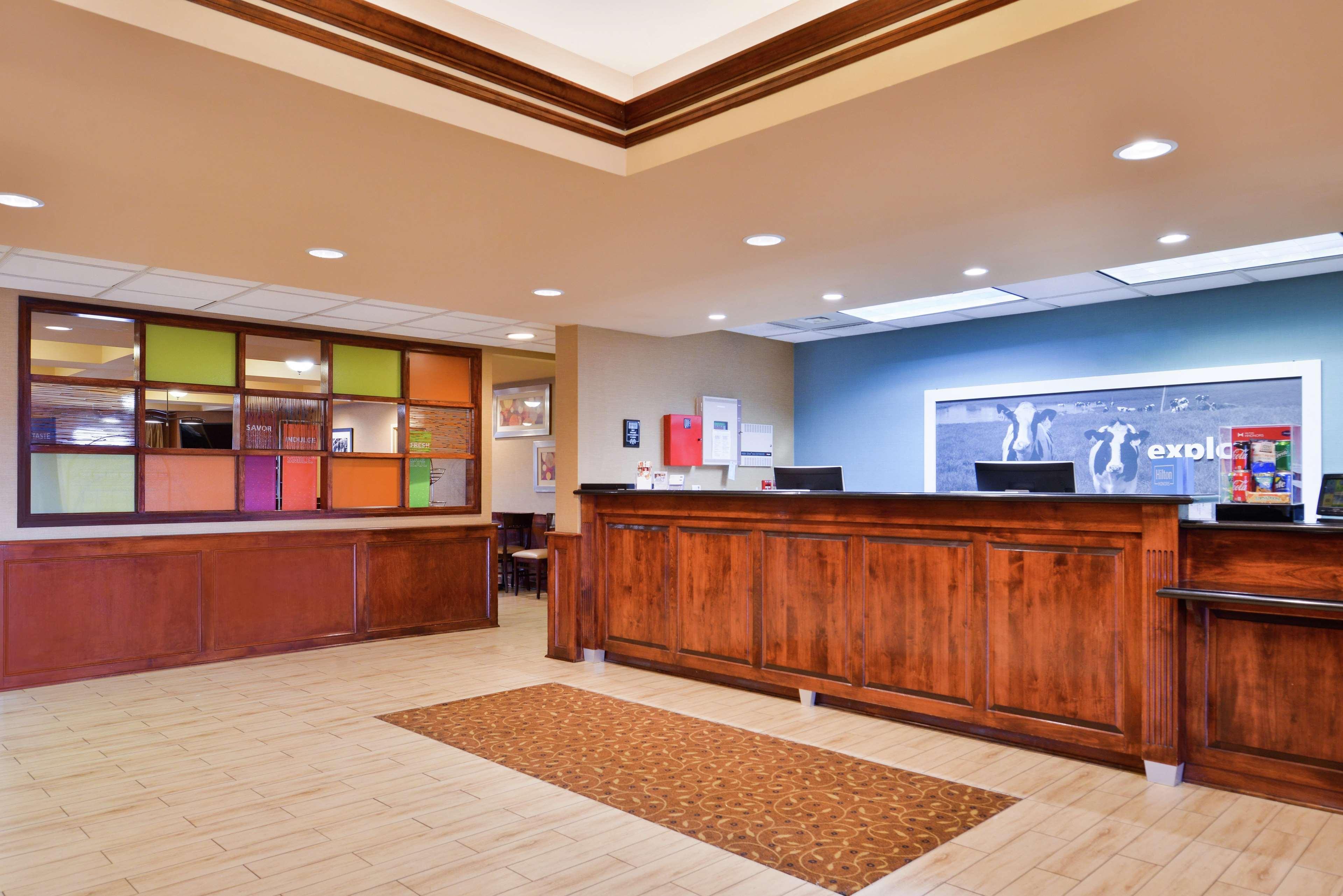 Hampton Inn Greensboro East / Mcleansville Extérieur photo