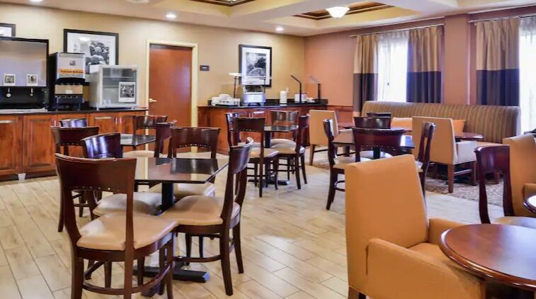 Hampton Inn Greensboro East / Mcleansville Extérieur photo